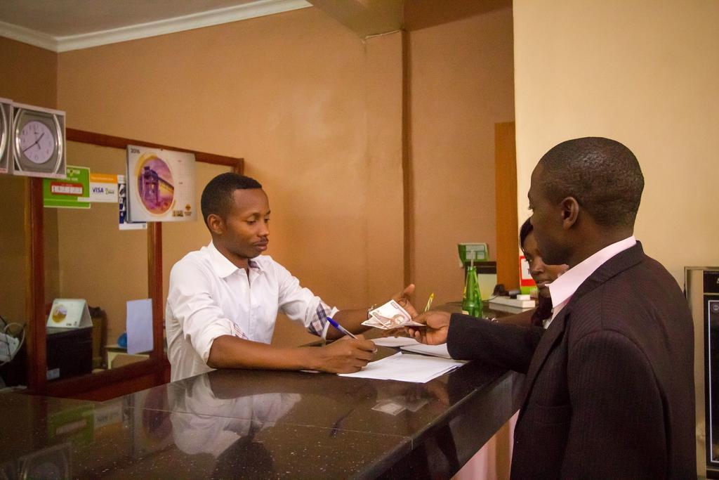 Silver Bells Hotel Isiolo Exterior photo